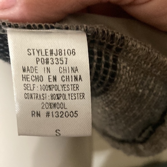 Utility vest with southwestern design on back size S - Picture 8 of 11